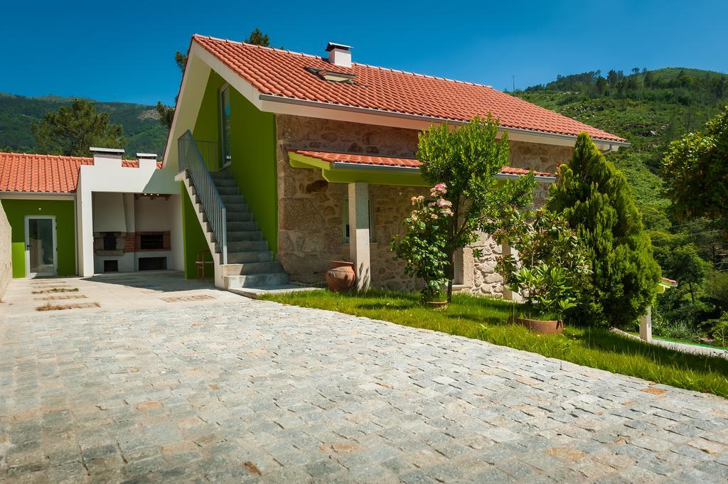 Casa Da Ribeira Do Cirio Guest House Seia Eksteriør bilde